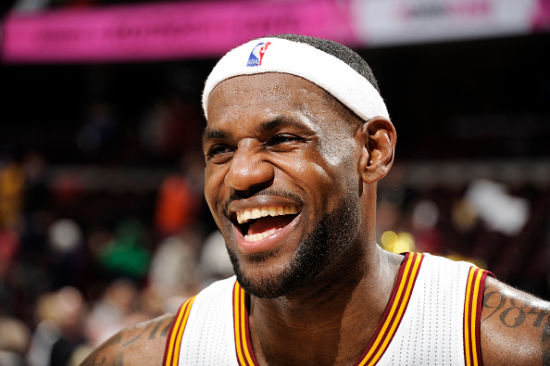 篮球勇士替补球员表现优异（勇士替补阵容高光发挥）