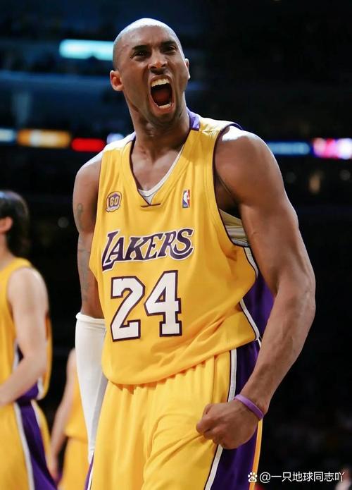 孔蒂：因为伤病我们的中场已经空了，希望坏运气能离我们远去（孔蒂：伤病打空了我们的中场，只希望坏运别再缠身）