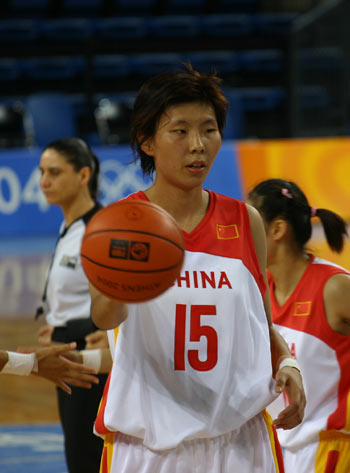 希尔德：库里缺阵时我们得填补空缺，用自己的方式串联比赛（希尔德：库里缺阵我们必须站出来，用各自方式带动比赛运转）