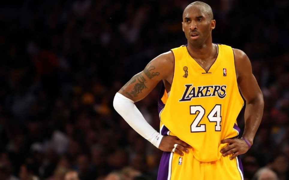 维埃里：现在拿皮奥和其他人比较毫无意义，应该让他安心踢球（维埃里：别再把皮奥和别人对比了，让他安心踢球吧）